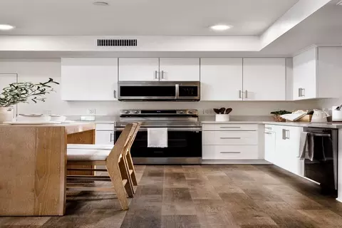 Kitchen - 9470 Moody St, Cypress, CA 90630 photo 4 of 4