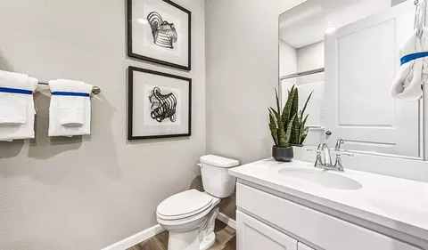 Bath - 210 Shooting Star Ave, Dixon, CA 95620 photo 1 of 3