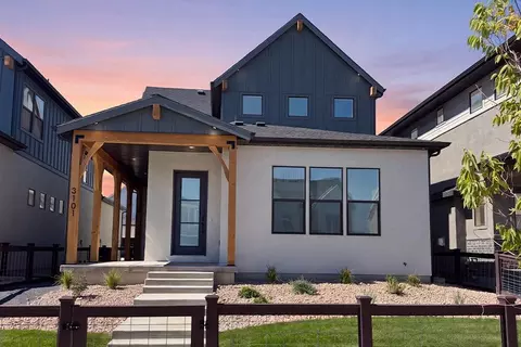 Exterior - 3004 N Wander Ln, Eagle Mountain, UT 84005 photo 2 of 9