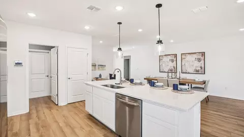 Kitchen - 2214 Elegant Mnr Cir, Edgewater, FL 32141 photo 5 of 6
