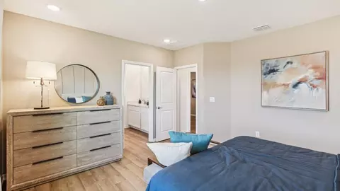 Bedroom - 2214 Elegant Mnr Cir, Edgewater, FL 32141 photo 6 of 6