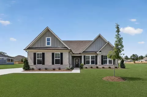 205 Flat Shoal Dr, Bonaire, GA 31005