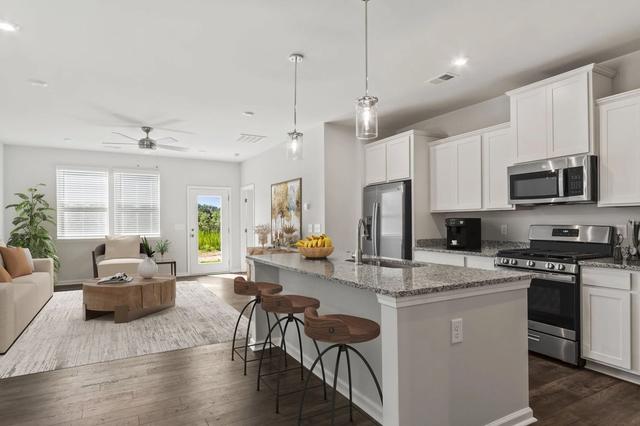 111 River Knoll Dr, Easley, SC 29640