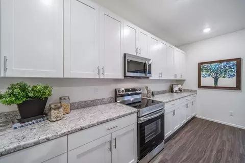 Kitchen - 21880 E 46th Pl, Aurora, CO 80019 photo 3 of 5