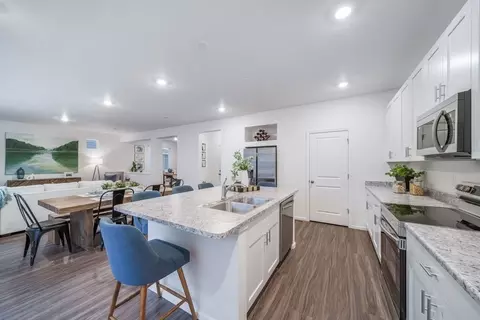 Kitchen - 21880 E 46th Pl, Aurora, CO 80019 photo 4 of 5