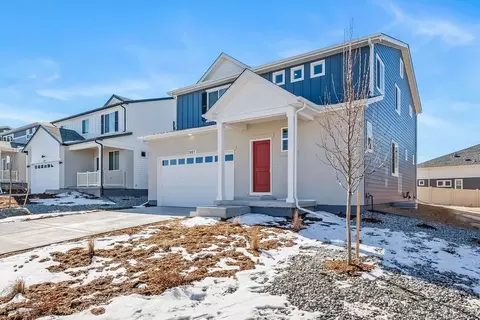 Exterior - 21880 E 46th Pl, Aurora, CO 80019 photo 2 of 7