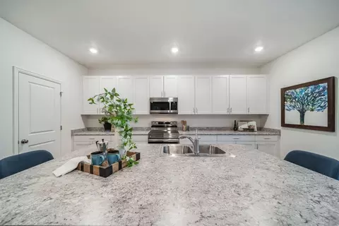 Kitchen - 21880 E 46th Pl, Aurora, CO 80019 photo 2 of 5
