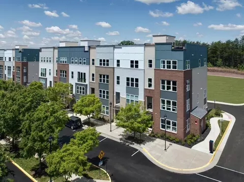 2558 Neabsco Common Pl, Woodbridge, VA 22191