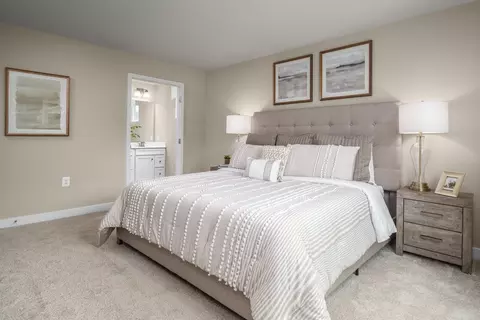 Bedroom - 201 Joy Ln, Suffolk, VA 23435 photo 4 of 5