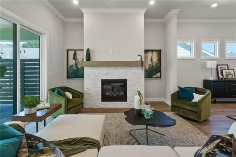 557 Pearl St, Cumming, GA 30040