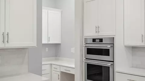 Kitchen - 135 Historic Brick Ln, Saint Augustine, FL 32095 photo 4 of 4