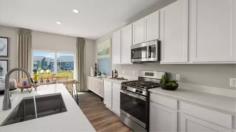 Kitchen - 558 Arye Dr, Elgin, IL 60124 photo 3 of 4
