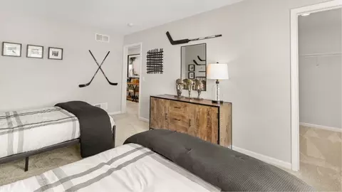 Bedroom - 558 Arye Dr, Elgin, IL 60124 photo 4 of 6