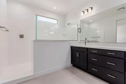 Bath - 7911 E Raleigh Ave, Mesa, AZ 85212 photo 2 of 10