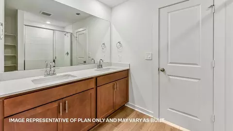 Bath - 2140 Ghost Rider Ct, Leander, TX 78641 photo 2 of 3