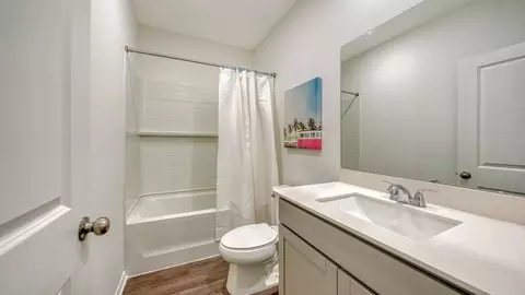 Bath - 13019 Deer Park Loop, Parrish, FL 34219 photo 1 of 1