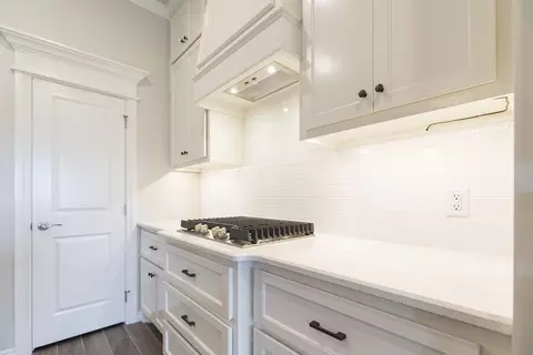 Kitchen - 2800 Heather Hvn, Moore, OK 73160 photo 13 of 19