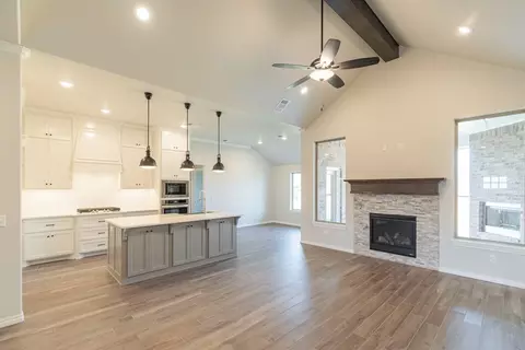 Living - 2800 Heather Hvn, Moore, OK 73160 photo 5 of 11