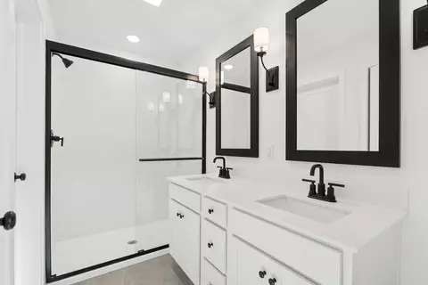 Bath - 7 Silverbell Ave, Berlin, NJ 08009 photo 1 of 2