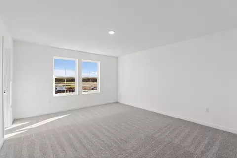 Bedroom - 7 Silverbell Ave, Berlin, NJ 08009 photo 2 of 5