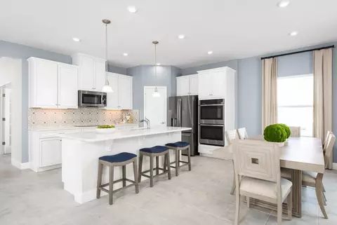 Kitchen - 2106 Great Egret Cir, Ocoee, FL 34761 photo 2 of 3