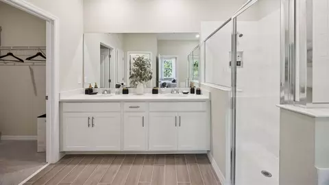Bath - 5665 Banks Pl, Saint Cloud, FL 34771 photo 3 of 5