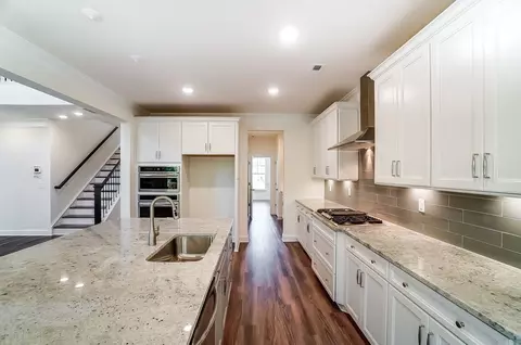 Entry Way - 3170 Three Chopt Rd, Gum Spring, VA 23065 photo 2 of 9