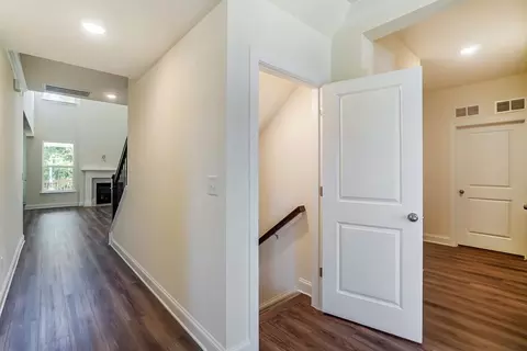 Entry Way - 3170 Three Chopt Rd, Gum Spring, VA 23065 photo 5 of 9