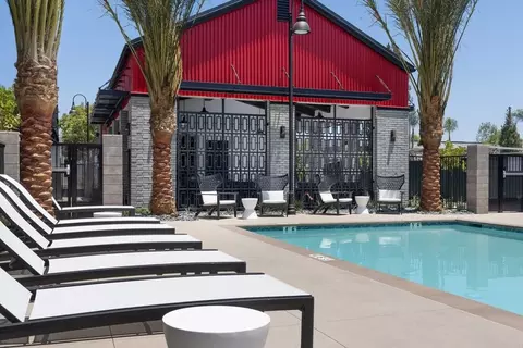 Exterior - 5901 Atlantic Ave, Long Beach, CA 90805 photo 4 of 8