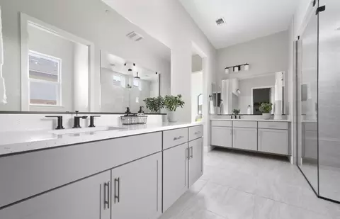 Bath - 3540 Fitzgerald Cir, Lathrop, CA 95330 photo 1 of 3