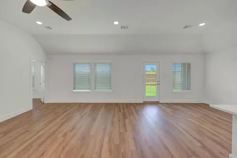 13922 Baikal Manor Dr, Santa Fe, TX 77510