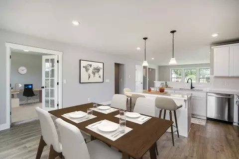 Dining - Kappler Drive, Brooklyn, MI 49230 photo 2 of 3