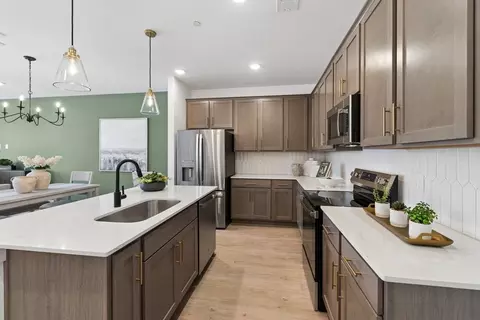 2573 Peaceful Valley Dr, Columbia, TN 38401