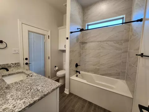 Bath - 406 Eagle Hts, Salado, TX 76571 photo 5 of 6