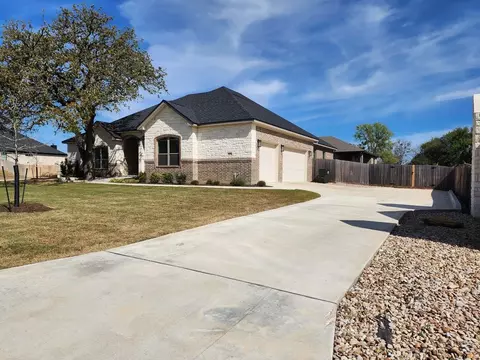 Exterior - 406 Eagle Hts, Salado, TX 76571 photo 5 of 13