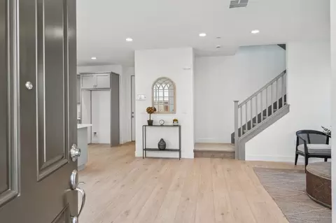 Entry Way - 263 Mindy Way, Pittsburg, CA 94565 photo 1 of 5