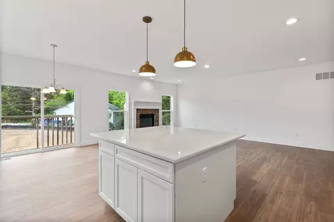 Living - 1 Hazel Ct, Wright City, MO 63390 photo 17 of 18