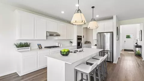 Kitchen - 265 Snowdrop Ln, Elgin, IL 60124 photo 5 of 8