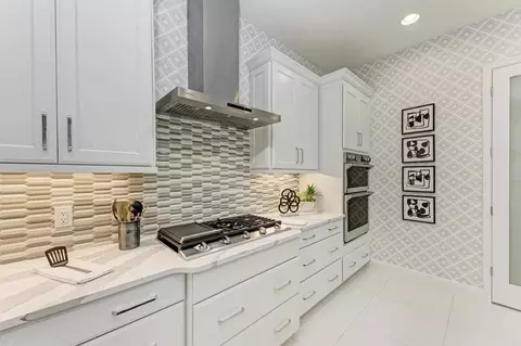 Kitchen - 12390 Cedar Pass Trl, Parrish, FL 34219 photo 6 of 11