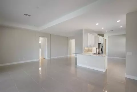 Living - 12390 Cedar Pass Trl, Parrish, FL 34219 photo 5 of 9