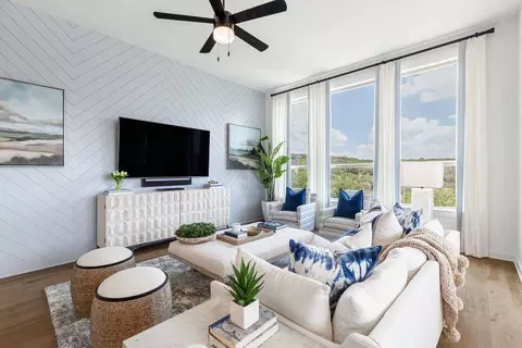 Living - 325 Vale Run, Kyle, TX 78640 photo 2 of 8
