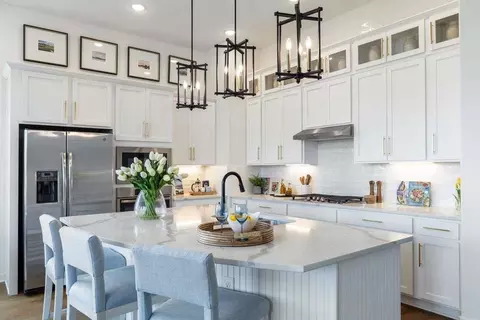 Kitchen - 325 Vale Run, Kyle, TX 78640 photo 1 of 9