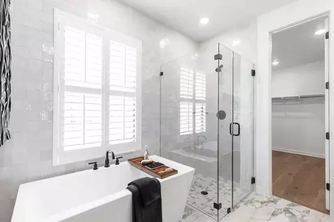 Bath - 15311 Le Reve Ln, Conroe, TX 77302 photo 2 of 5
