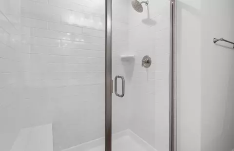 Bath - 3115 Carpenter Rd, Durham, NC 27704 photo 2 of 4