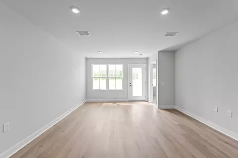 Living - 1016 Dumfries Ct, Mcdonough, GA 30253 photo 3 of 6