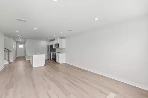 Living - 1016 Dumfries Ct, Mcdonough, GA 30253 photo 5 of 6