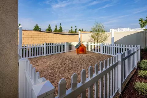 Exterior - 1613 Wren Ave, Redlands, CA 92374 photo 11 of 19