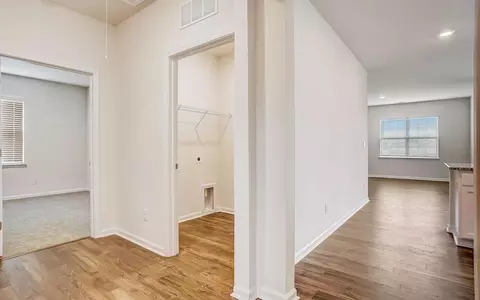 Entry Way - 172 Falling Up Ln, Salisbury, NC 28147 photo 2 of 2