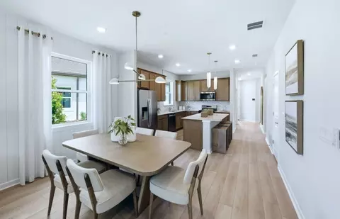Dining - 11435 Emberstone Cir, Parrish, FL 34219 photo 1 of 3