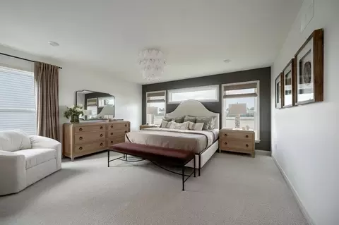 Bedroom - 2705 Buckridge Dr, Cincinnati, OH 45233 photo 1 of 12